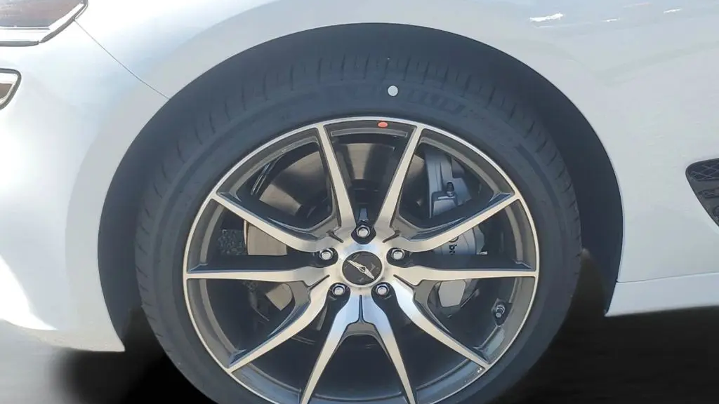 2026 Genesis G70 2.5T Prestige