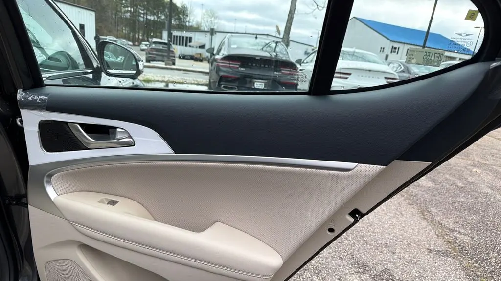 2026 Genesis G70 2.5T Prestige