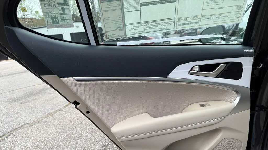 2026 Genesis G70 2.5T Prestige