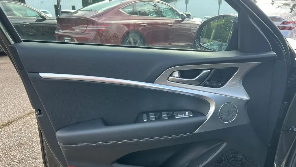 2026 Genesis G70 2.5T Prestige