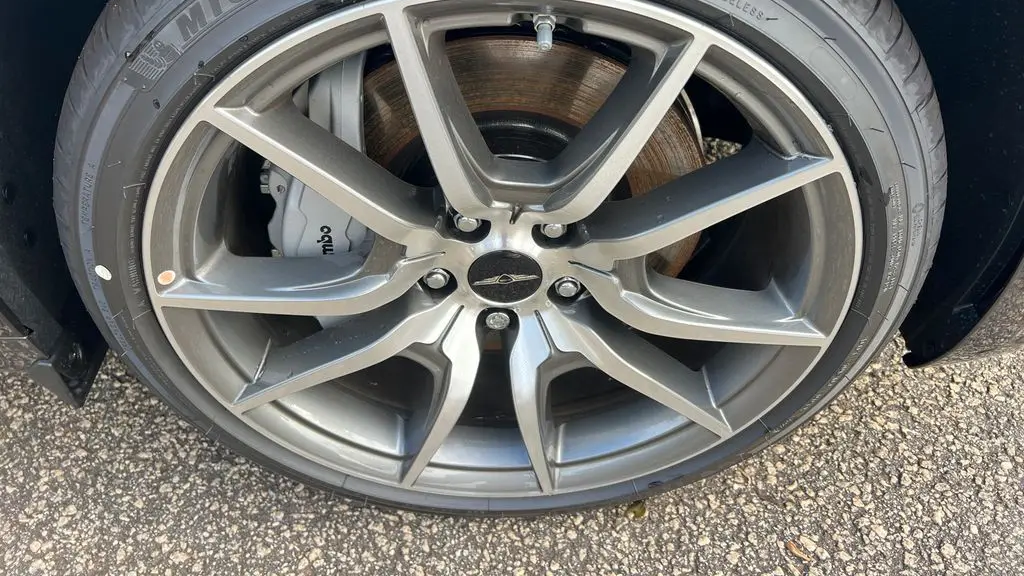 2026 Genesis G70 2.5T Prestige