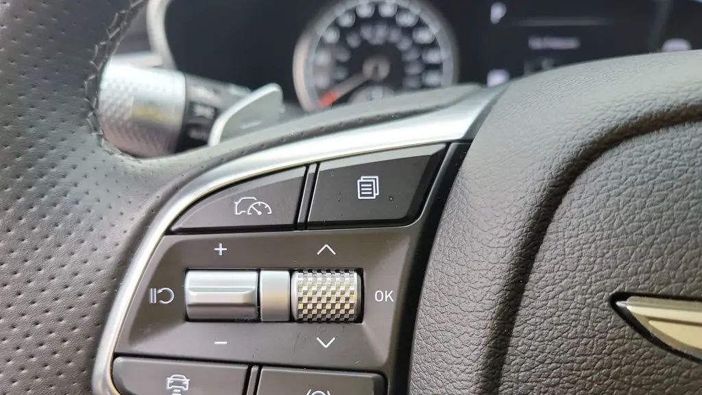 2026 Genesis G70 2.5T Prestige