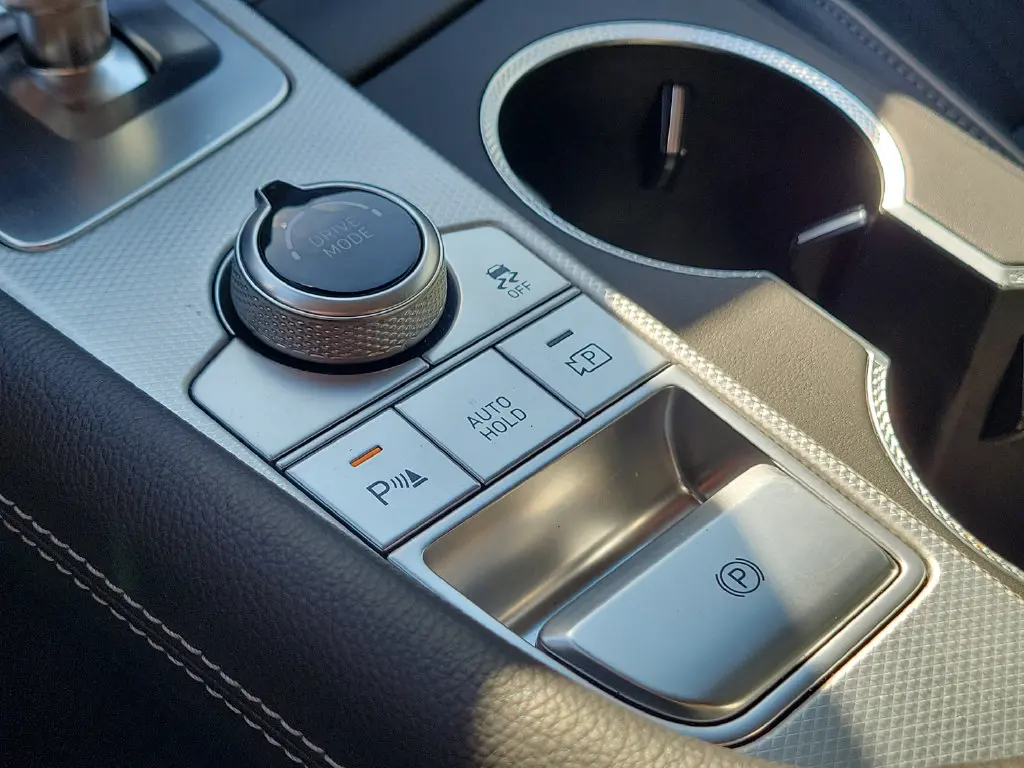 2026 Genesis G70 - $42,599