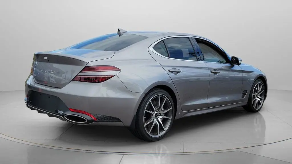 2026 Genesis G70 2.5T Prestige