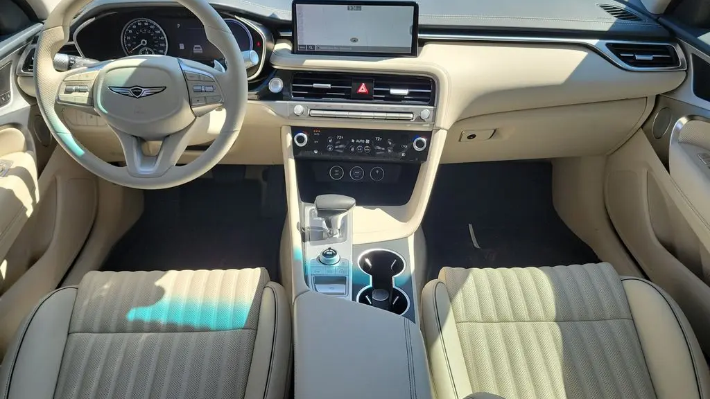 2026 Genesis G70 2.5T Prestige