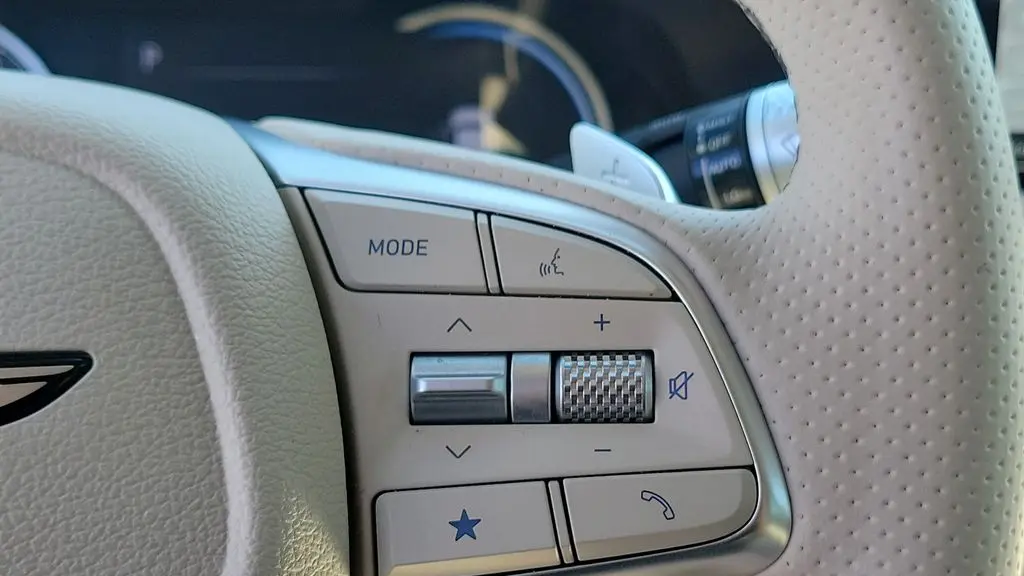 2026 Genesis G70 2.5T Prestige