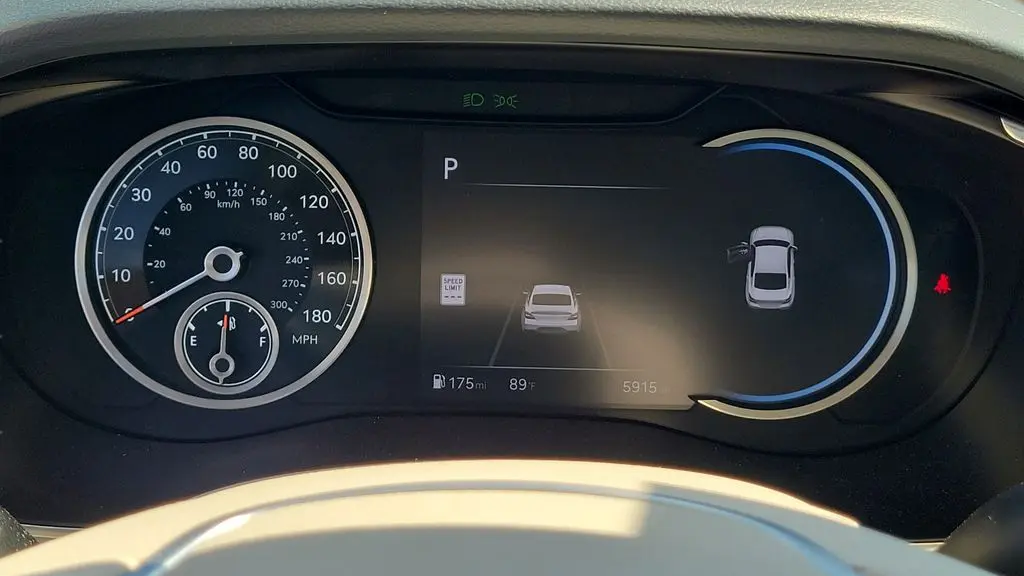 2026 Genesis G70 2.5T Prestige