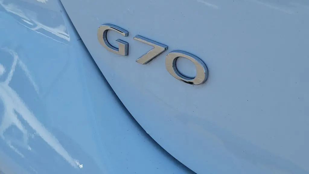 2026 Genesis G70 2.5T Prestige
