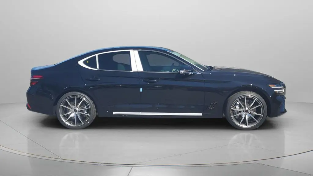 2026 Genesis G70 2.5T Prestige