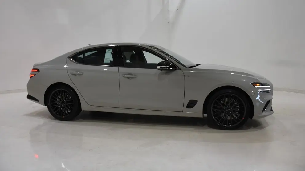 2026 Genesis G70 3.3T Prestige Graphite