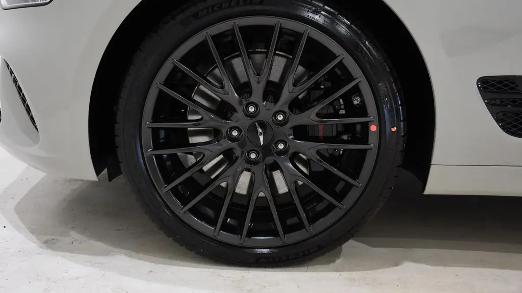 2026 Genesis G70 3.3T Prestige Graphite