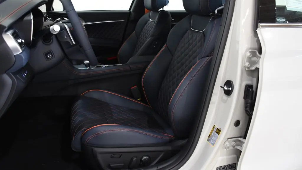 2026 Genesis G70 3.3T Prestige Graphite