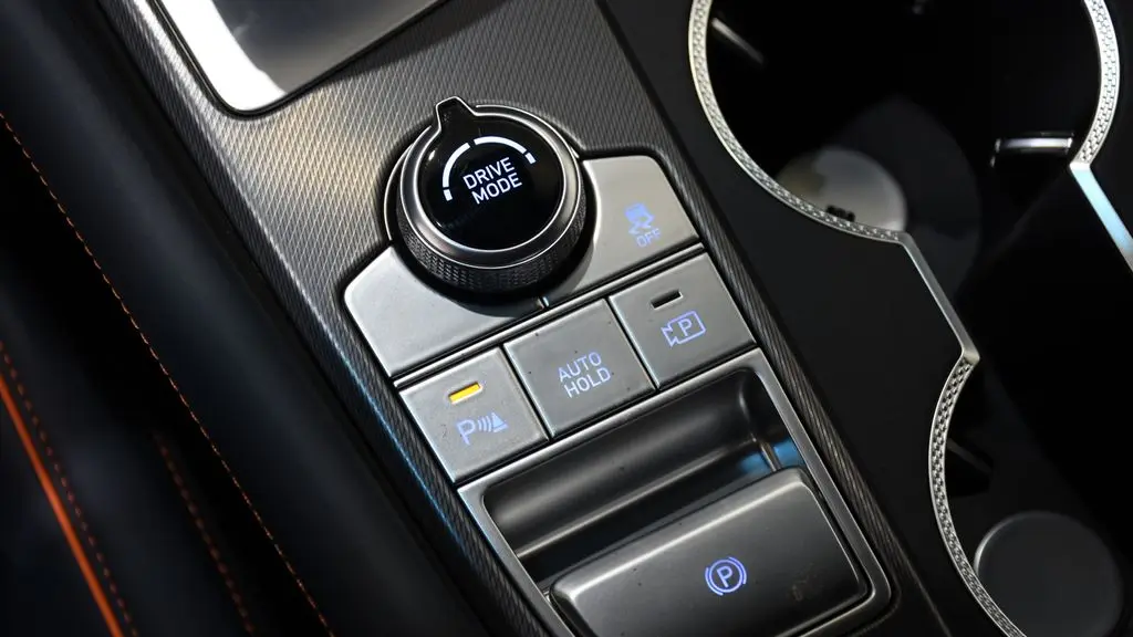 2026 Genesis G70 3.3T Prestige Graphite