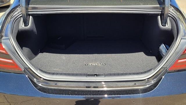2024 Genesis G70 2.5T Standard
