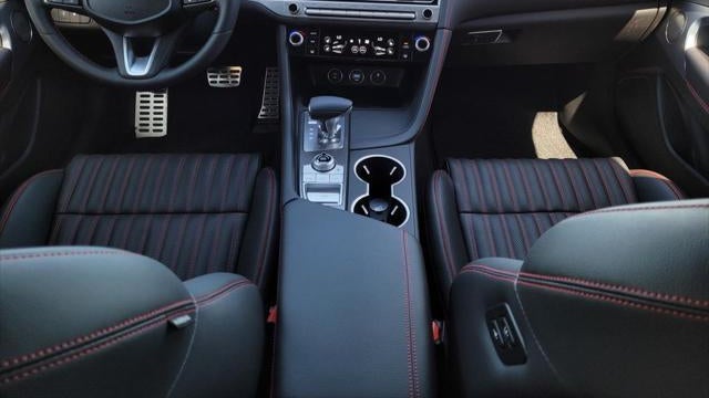 2024 Genesis G70 2.5T Standard