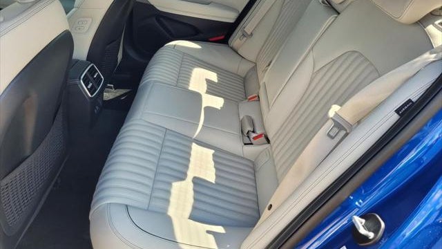 2024 Genesis G70 2.5T Standard