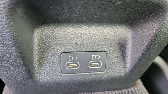 2025 Genesis G70 2.5T Standard