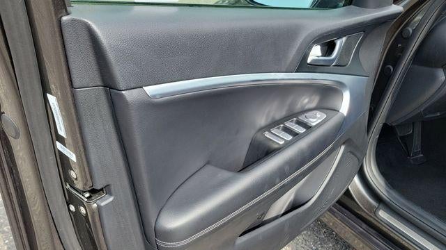 2025 Genesis G70 2.5T Standard