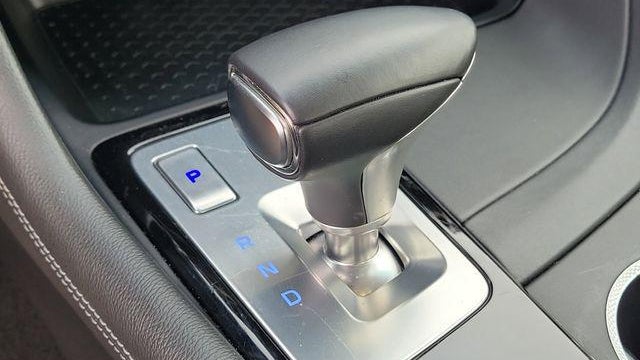 2025 Genesis G70 2.5T Standard