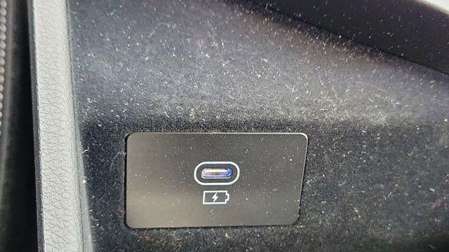 2025 Genesis G70 2.5T Standard