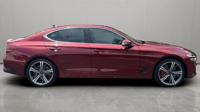 2025 Genesis G70 2.5T Standard