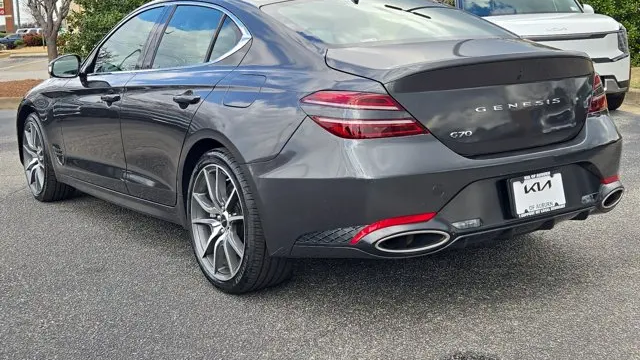 2025 Genesis G70 2.5T Standard