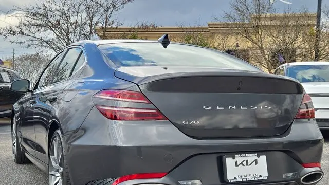 2025 Genesis G70 2.5T Standard