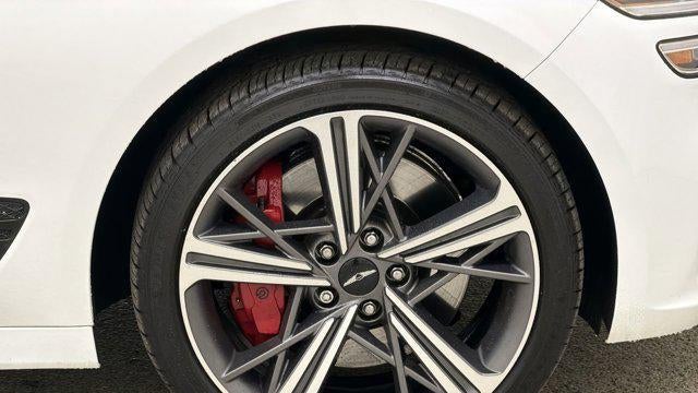 2025 Genesis G70 2.5T Standard