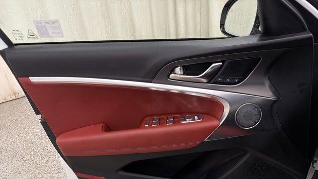 2025 Genesis G70 2.5T Standard