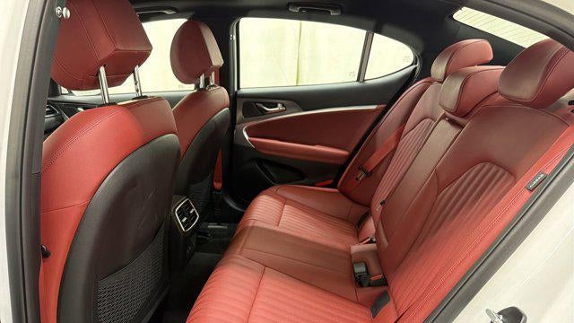 2025 Genesis G70 2.5T Standard