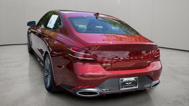 2025 Genesis G70 2.5T Standard