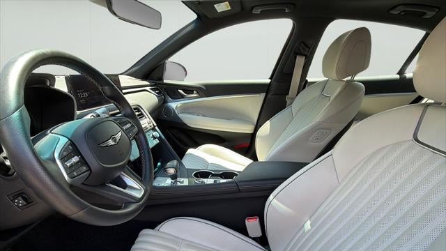 2025 Genesis G70 2.5T Standard
