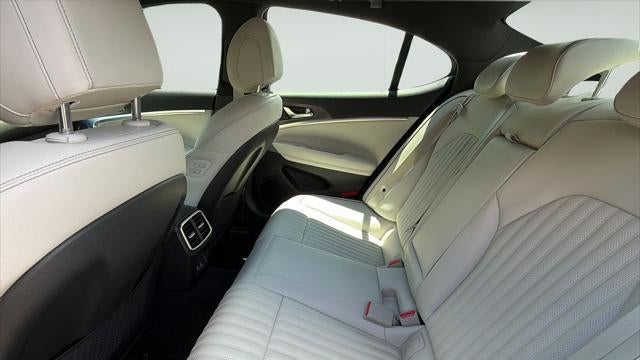 2025 Genesis G70 2.5T Standard