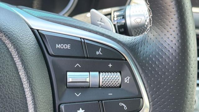 2025 Genesis G70 2.5T Standard