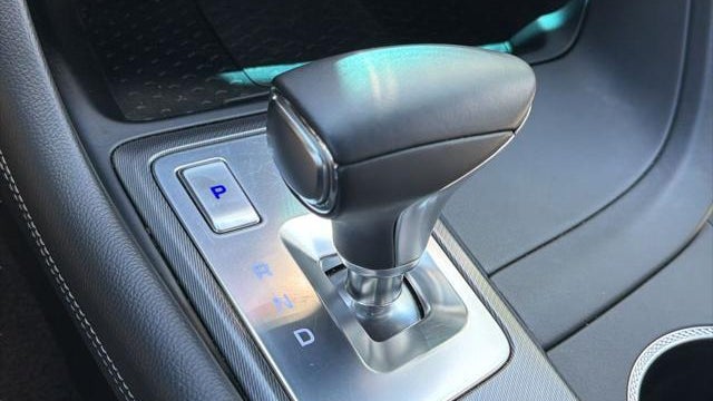 2025 Genesis G70 2.5T Standard
