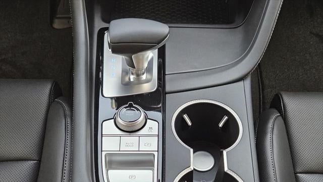 2025 Genesis G70 2.5T Standard