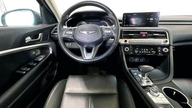 2025 Genesis G70 2.5T Sport Prestige