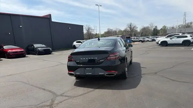 2025 Genesis G70 2.5T Standard