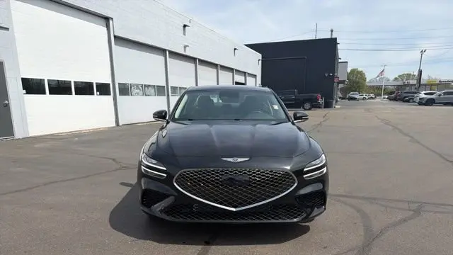 2025 Genesis G70 2.5T Standard