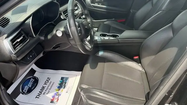 2025 Genesis G70 2.5T Standard
