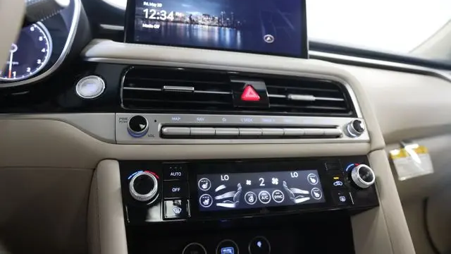 2026 Genesis G70 2.5T Prestige