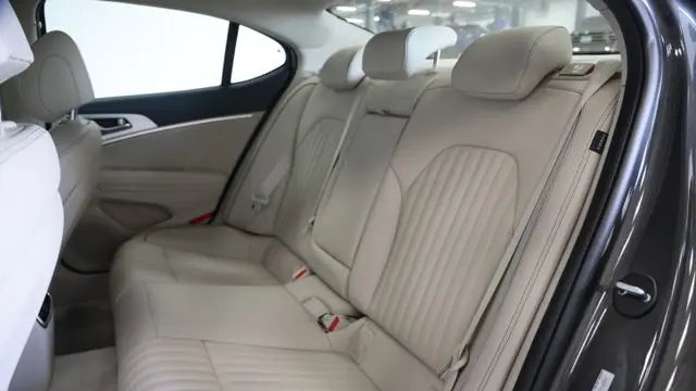 2026 Genesis G70 2.5T Prestige