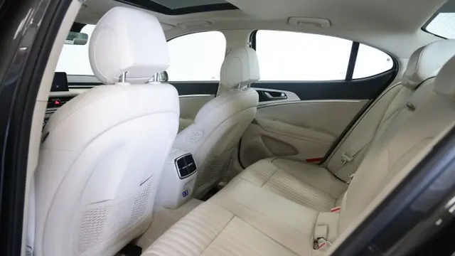 2026 Genesis G70 2.5T Prestige