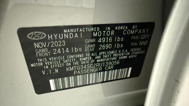 2024 Genesis G70 2.5T Standard