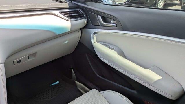 2024 Genesis G70 2.5T Standard