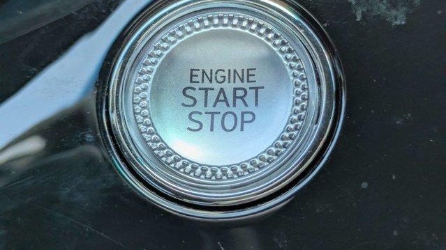 2024 Genesis G70 2.5T Standard