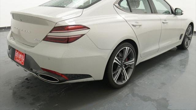 2025 Genesis G70 2.5T Standard