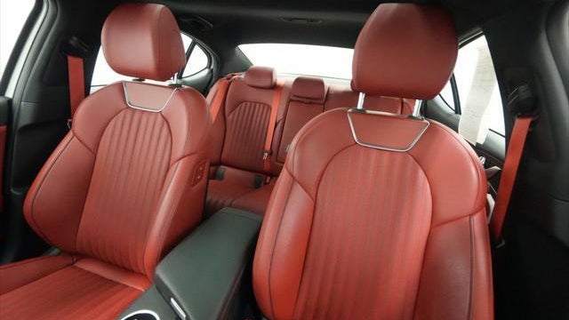 2025 Genesis G70 2.5T Standard