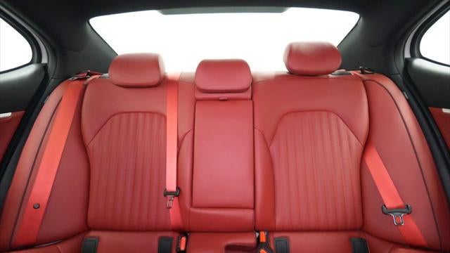 2025 Genesis G70 2.5T Standard