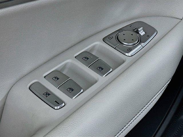 2025 Genesis G70 - $32,589